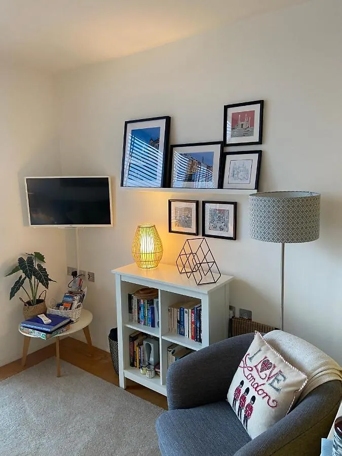 The Maltings Tower Bridge Apartment ロンドン 0*,
