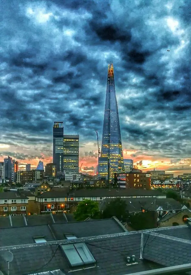The Maltings Tower Bridge Apartment ロンドン